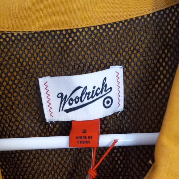 NWT Woolrich Men's Golden Button Down Shirt - Picture 3 of 9